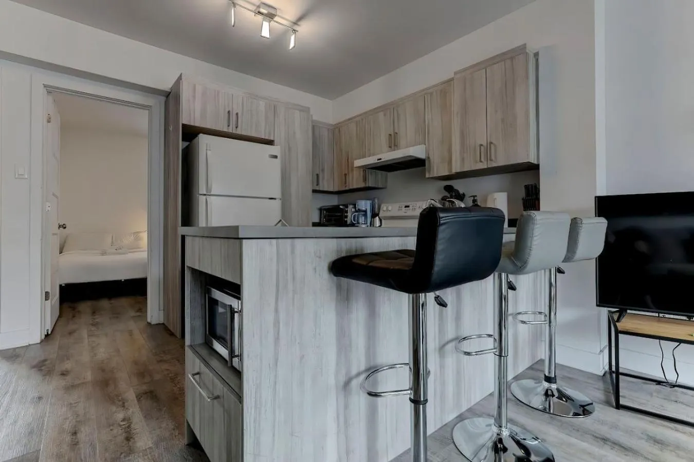 Modern 3 Bedroom Condo In Griffintown Montréal Appartamento